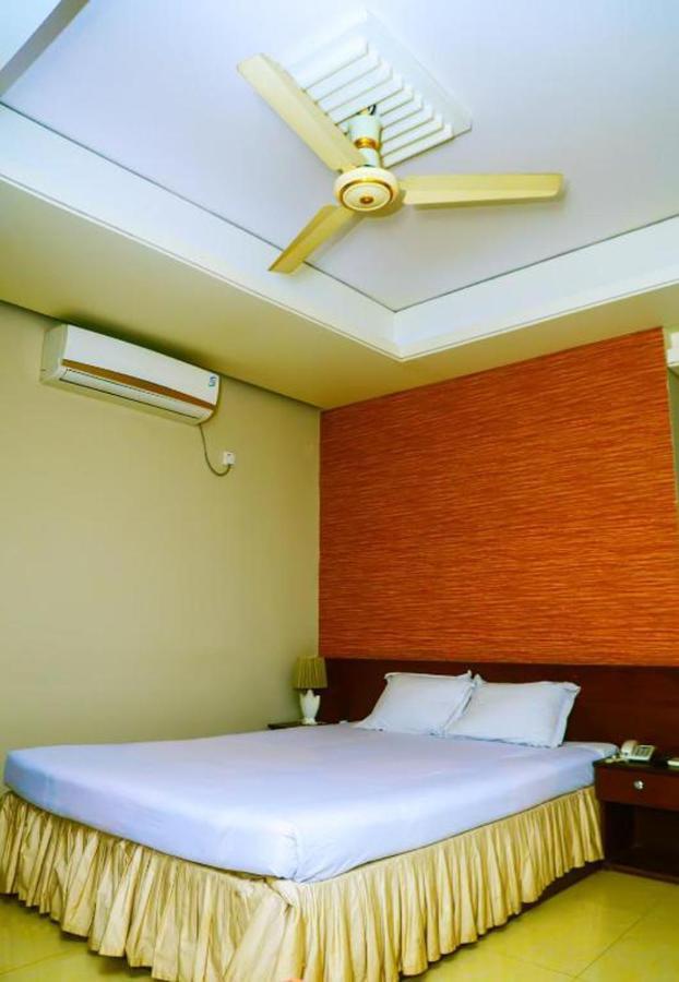 Hotel Royal Living Hotel & Suites Chittagong Luaran gambar