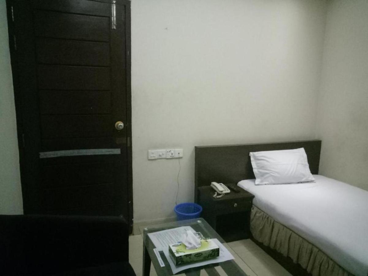 Hotel Royal Living Hotel & Suites Chittagong Luaran gambar